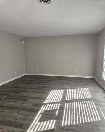 3 bedroom, 3 bathroom, 1,750 sq ft townhouse for sale at 11 Pine Canyon Drive, Atlanta, GA 30331 — photo 3
