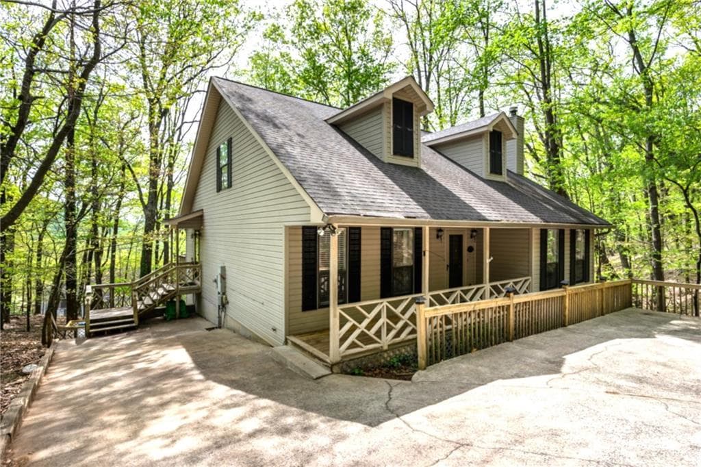 5 bedroom, 4 bathroom, 3,598 sq ft single family residence for sale at 279 Bella Vista Trail, Jasper, GA 30143
