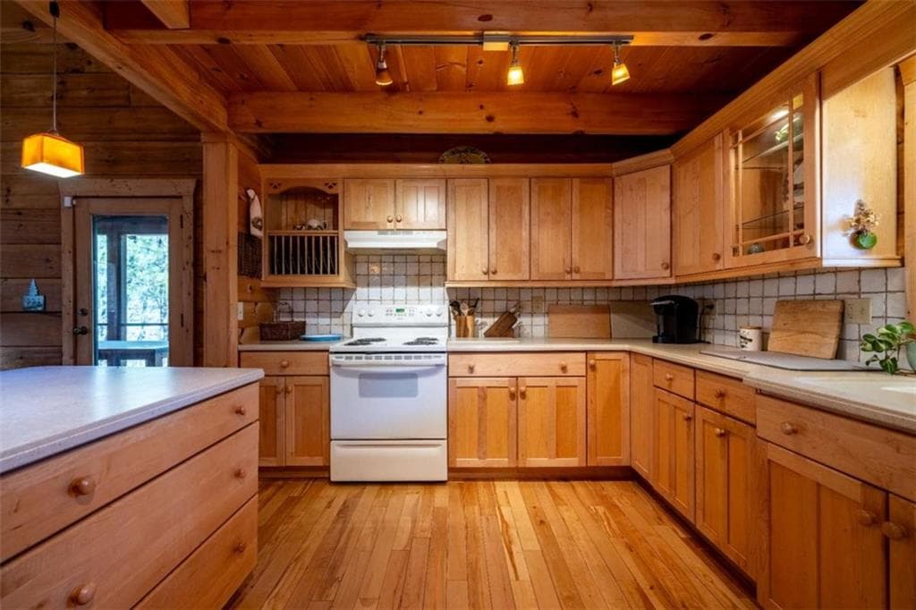 3 bedroom, 3 bathroom, 1,974 sq ft single family residence for sale at 2077 Big Texas Valley Road, Rome, GA 30165 — photo 8