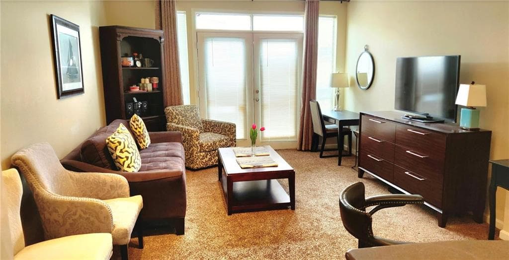 1 bedroom, 1 bathroom, 750 sq ft condominium for sale at 400 17th Street 2437, Atlanta, GA 30363 — photo 1 of 17