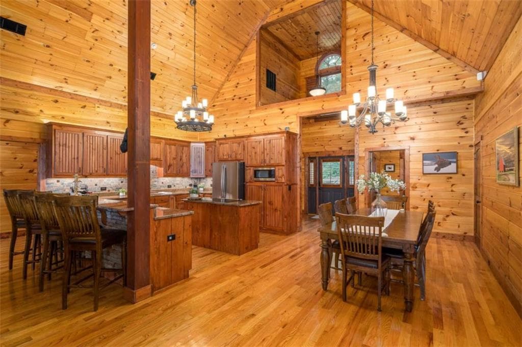 3 bedroom, 3 bathroom, 2,922 sq ft single family residence for sale at 31 High Cliff Road, Jasper, GA 30143 — photo 5