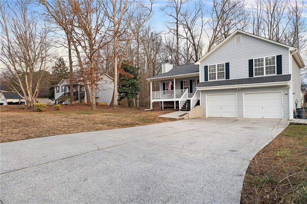 4 bedroom, 3 bathroom, 2,121 sq ft single family residence for sale at 131 Benjamin Drive, Rockmart, GA 30153 — photo 2