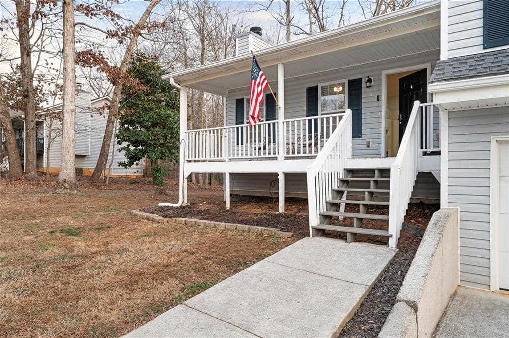 4 bedroom, 3 bathroom, 2,121 sq ft single family residence for sale at 131 Benjamin Drive, Rockmart, GA 30153 — photo 4