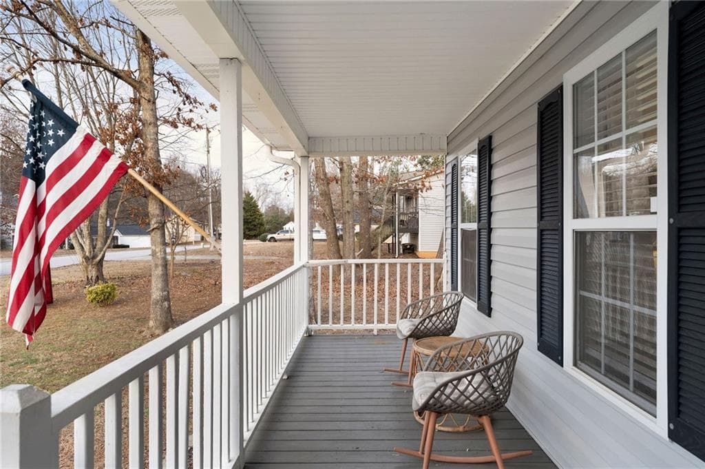 4 bedroom, 3 bathroom, 2,121 sq ft single family residence for sale at 131 Benjamin Drive, Rockmart, GA 30153 — photo 5