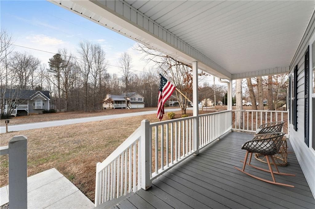 4 bedroom, 3 bathroom, 2,121 sq ft single family residence for sale at 131 Benjamin Drive, Rockmart, GA 30153 — photo 6