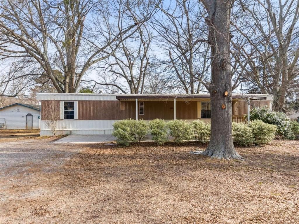 6064 Lights Ferry Road, Flowery Branch, GA 30542 — most recent listing photo