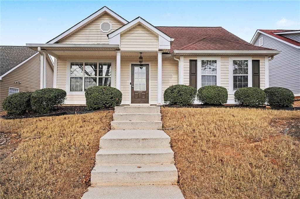 3 bedroom, 2 bathroom, 1,446 sq ft single family residence under contract at 309 Fairdale Trace, Stockbridge, GA 30281