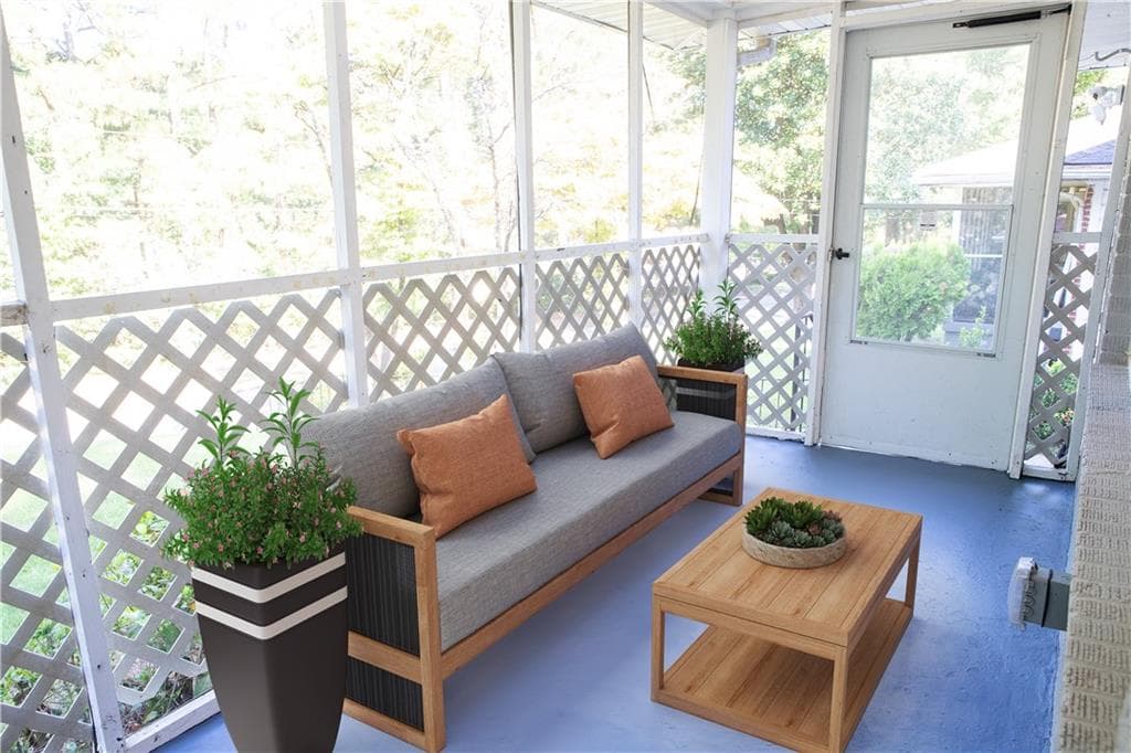 3 bedroom, 2 bathroom, 1,102 sq ft single family residence for sale at 145 Holly Road, Atlanta, GA 30314 — photo 3