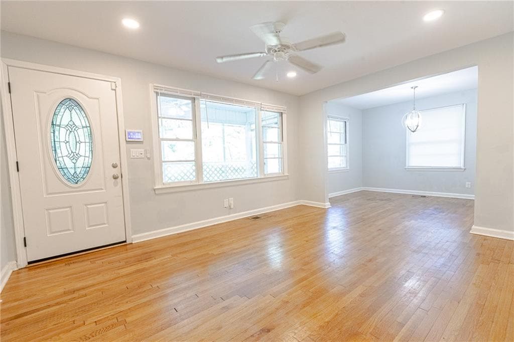 3 bedroom, 2 bathroom, 1,102 sq ft single family residence for sale at 145 Holly Road, Atlanta, GA 30314 — photo 8