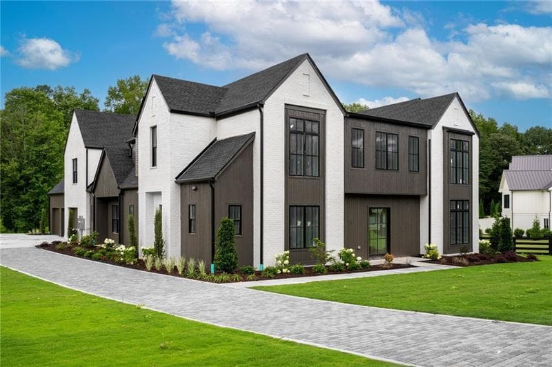 11850 Chaffin Road, Roswell, GA 30075 — most recent listing photo