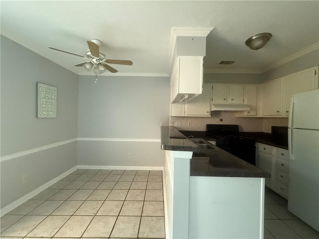 2 bedroom, 2 bathroom, 1,092 sq ft condominium for sale at 6636 Witherington Court, Norcross, GA 30093 — photo 7