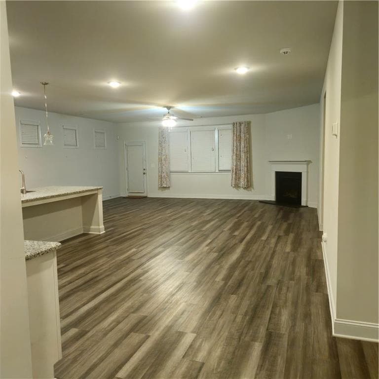 3 bedroom, 2 bathroom, 1,993 sq ft single family residence under contract at 301 Buckpasser Court, Acworth, GA 30102 — photo 5