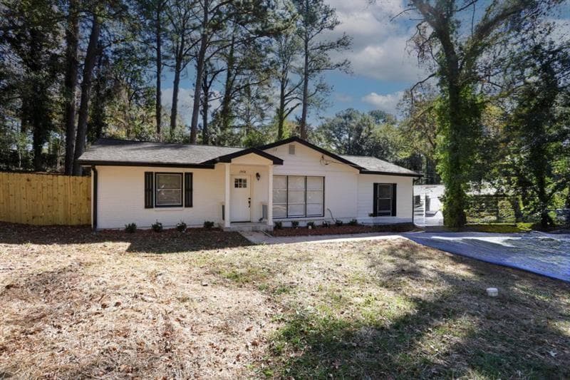 3 bedroom, 2 bathroom, 1,303 sq ft single family residence for sale at 1508 Peachcrest Road, Decatur, GA 30032