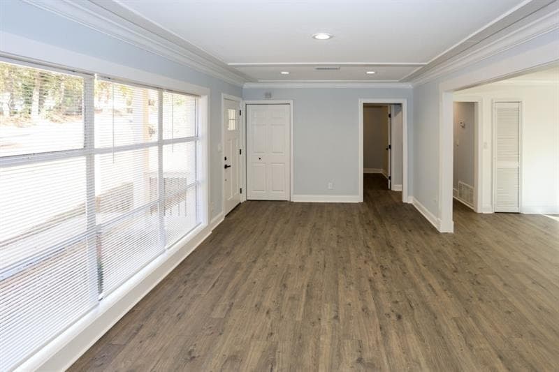 3 bedroom, 2 bathroom, 1,303 sq ft single family residence for sale at 1508 Peachcrest Road, Decatur, GA 30032 — photo 5