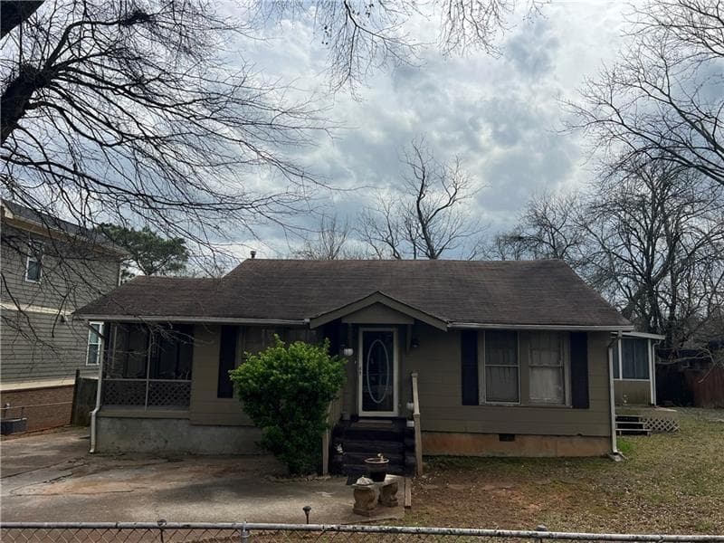 2 bedroom, 2 bathroom, 2,081 sq ft single family residence under contract at 3143 Cedar Street, Scottdale, GA 30079