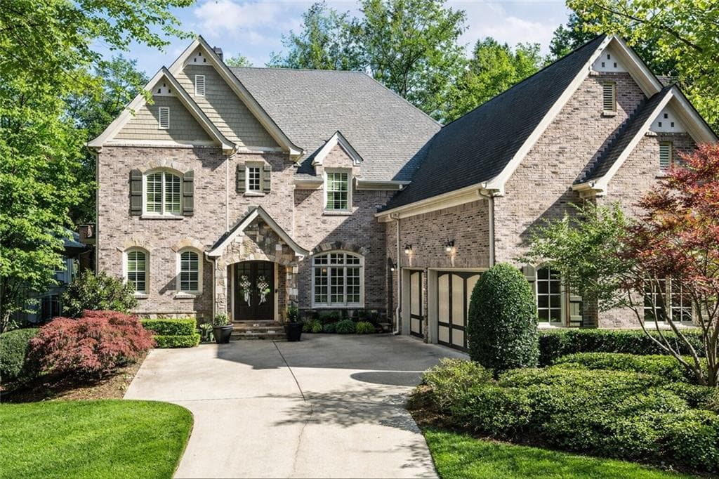 7 bedroom, 7 bathroom, 6,856 sq ft single family residence sold at 3283 Stratfield Drive, Brookhaven, GA 30319