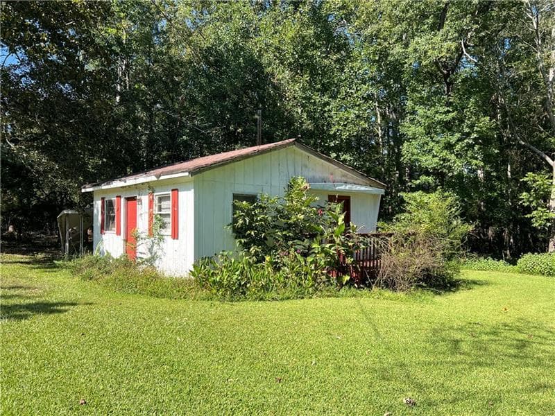 2639 Daniel Cemetery Road