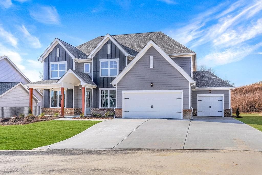 5 bedroom, 3 bathroom, 2,805 sq ft single family residence for sale at 2600 Parkside Way Lot 21, Gainesville, GA 30507