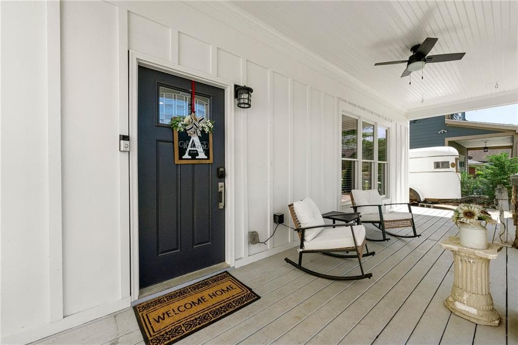 5 bedroom, 4 bathroom, 2,944 sq ft single family residence for sale at 3358 Colville Avenue, Atlanta, GA 30354 — photo 3