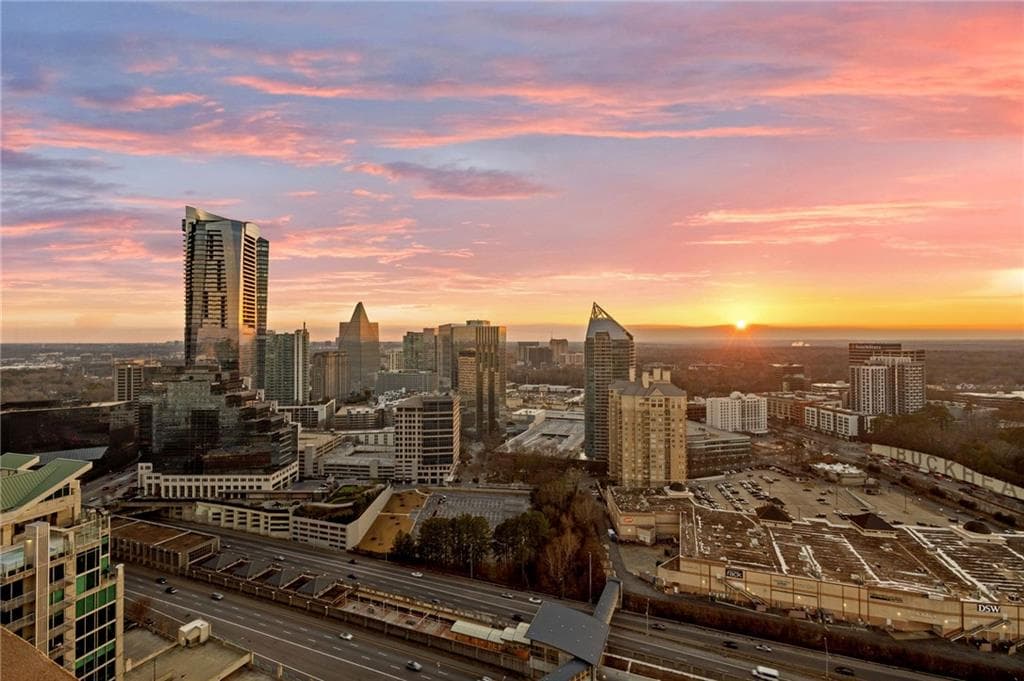 2 bedroom, 2 bathroom, 1,776 sq ft condominium sold at 3445 Stratford Road 3601, Atlanta, GA 30326