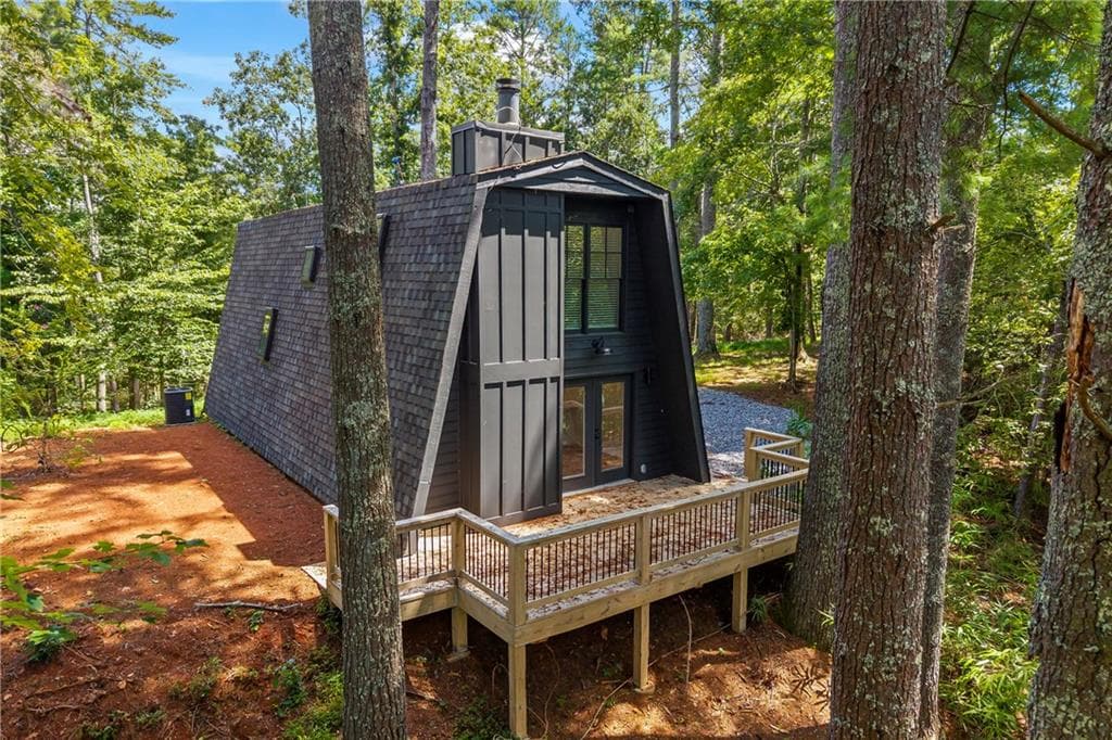 3 bedroom, 2 bathroom, 1,440 sq ft single family residence for sale at 1243 Hooper Road, Cleveland, GA 30528 — photo 2