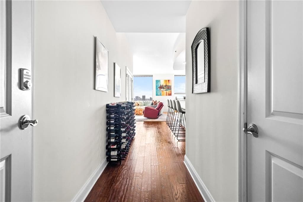 2 bedroom, 3 bathroom, 1,828 sq ft condominium for sale at 270 17th Street 3503, Atlanta, GA 30363 — photo 3