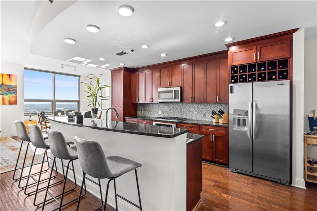 2 bedroom, 3 bathroom, 1,828 sq ft condominium for sale at 270 17th Street 3503, Atlanta, GA 30363 — photo 5