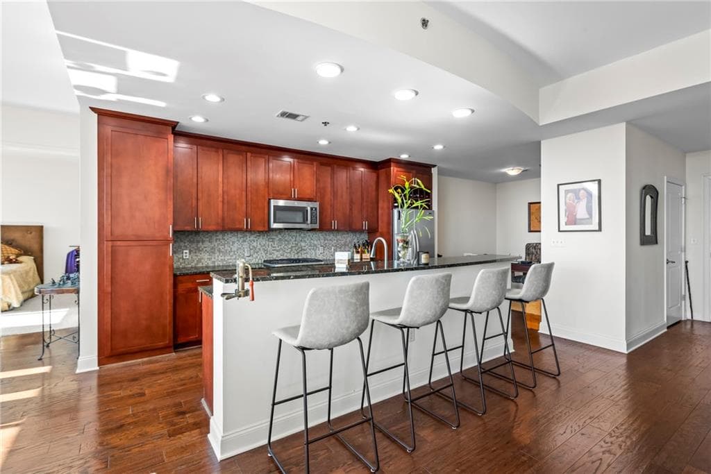 2 bedroom, 3 bathroom, 1,828 sq ft condominium for sale at 270 17th Street 3503, Atlanta, GA 30363 — photo 7