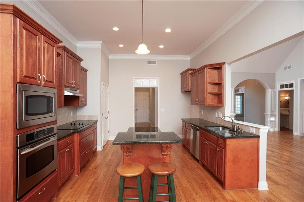 4 bedroom, 4 bathroom, 3,756 sq ft single family residence for sale at 6520 Riada Court, Mcdonough, GA 30253 — photo 6