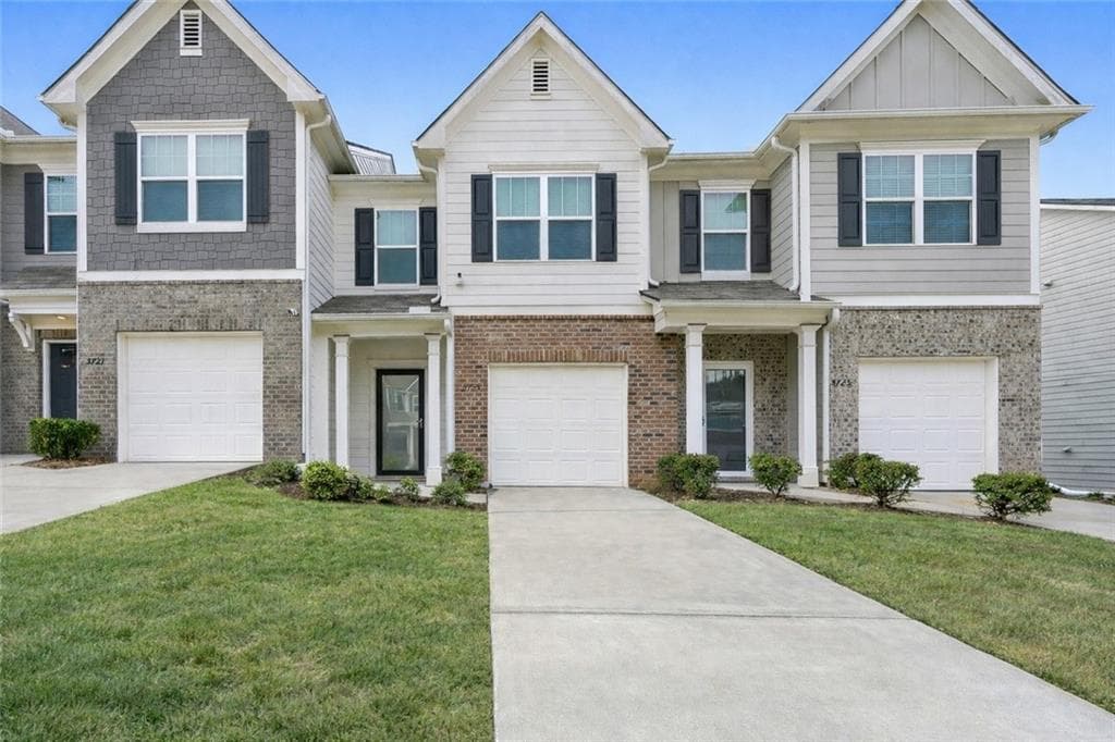 5723 Union Pointe Drive, Union City, GA 30291 — most recent listing photo