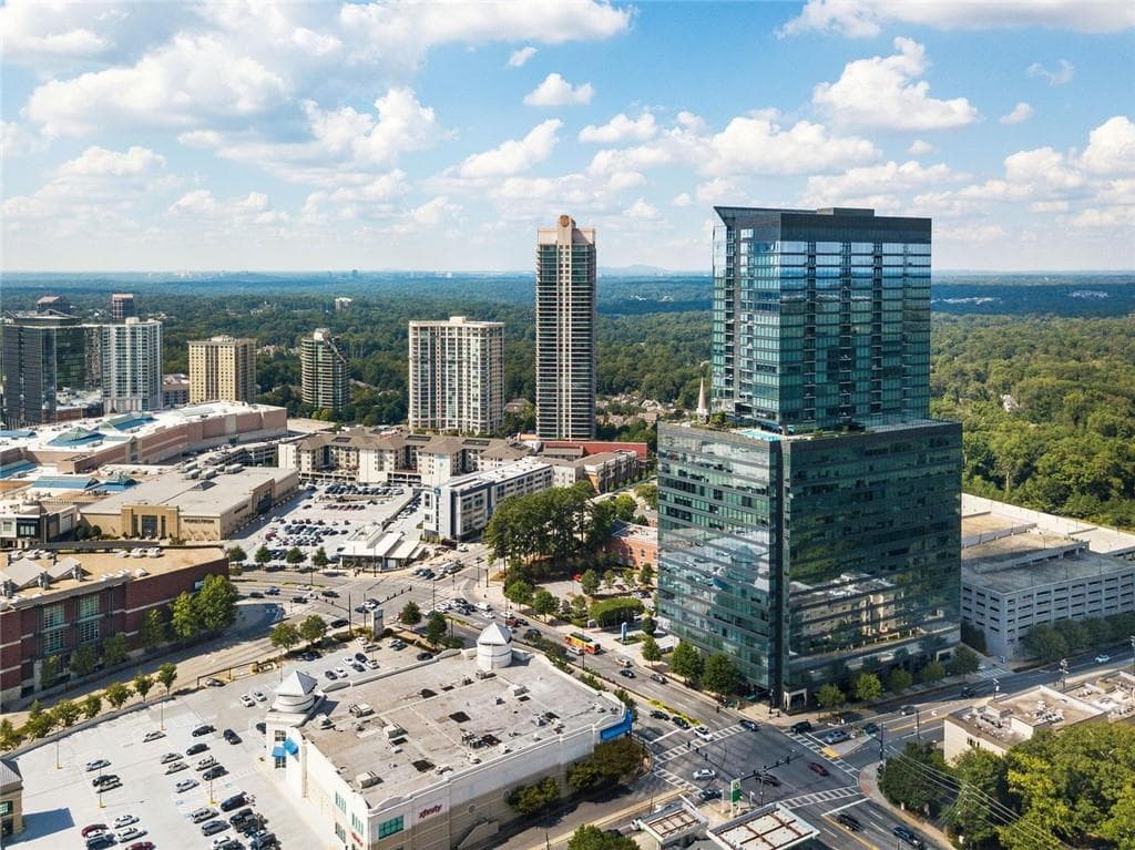 2 bedroom, 3 bathroom, 2,214 sq ft condominium sold at 3630 Peachtree Road 2104, Atlanta, GA 30319