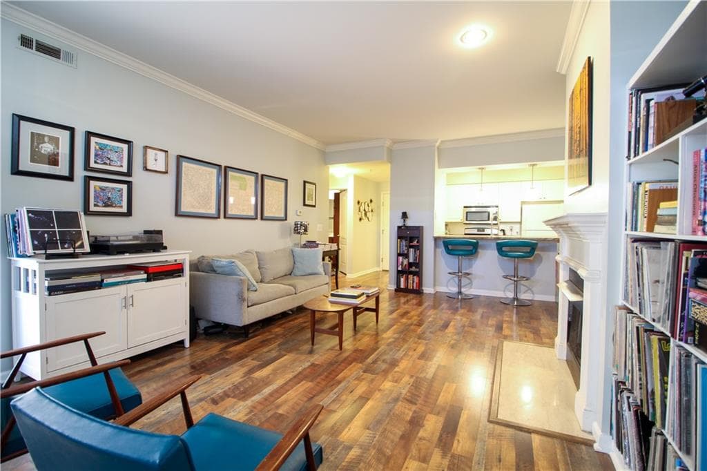 1 bedroom, 1 bathroom, 792 sq ft condominium under contract at 225 E Ponce De Leon Avenue 404, Decatur, GA 30030
