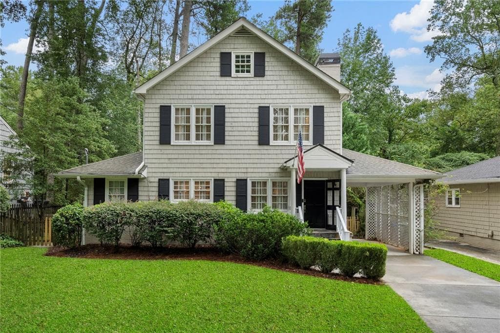 3 bedroom, 3 bathroom, 3,130 sq ft single family residence sold at 82 Lakeland Drive, Atlanta, GA 30305