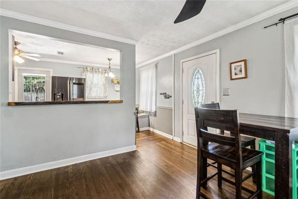 3 bedroom, 1 bathroom single family residence under contract at 16 Bates Avenue, Atlanta, GA 30317 — photo 6