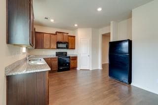 4 bedroom, 3 bathroom, 2,361 sq ft single family residence for sale at 410 Winter Chase, Pendergrass, GA 30567 — photo 8