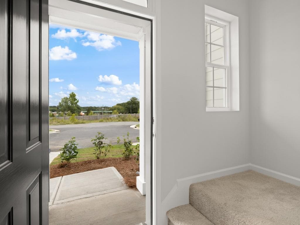 3 bedroom, 3 bathroom, 1,508 sq ft townhouse for sale at 5974 Skylar Drive, Atlanta, GA 30336 — photo 3