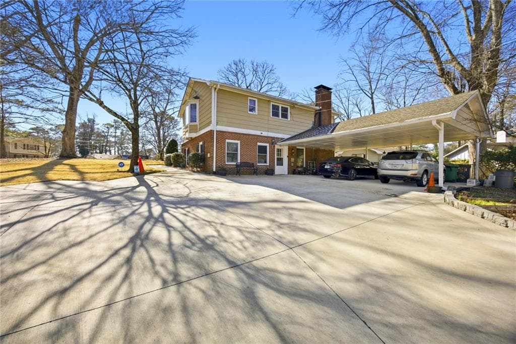 5 bedroom, 4 bathroom, 3,573 sq ft single family residence for sale at 297 Allen Court, Lilburn, GA 30047 — photo 3