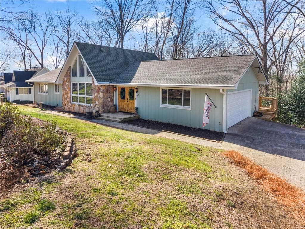 422 Buckingham Drive, Marietta, GA 30066 — most recent listing photo