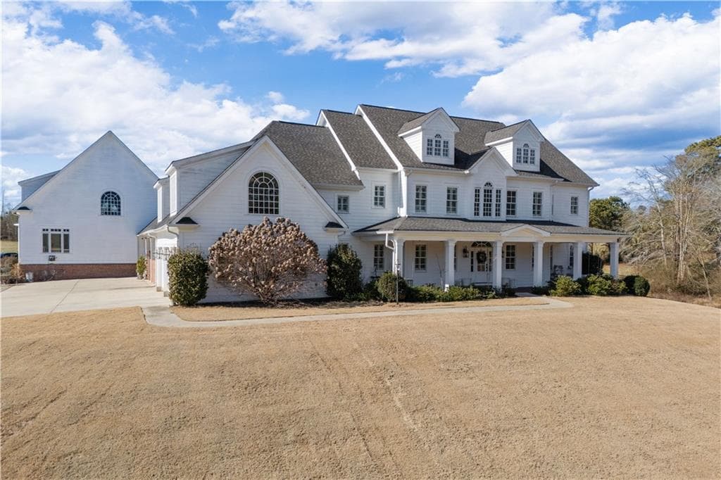5 bedroom, 5 bathroom, 10,768 sq ft single family residence for sale at 31 Duck Pond Road, Roopville, GA 30170 — photo 3