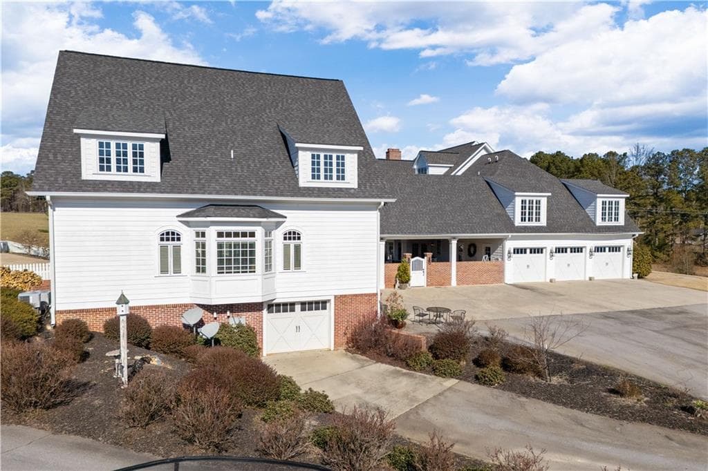 5 bedroom, 5 bathroom, 10,768 sq ft single family residence for sale at 31 Duck Pond Road, Roopville, GA 30170 — photo 10