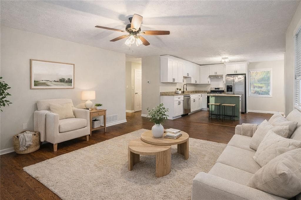 3 bedroom, 1 bathroom, 1,169 sq ft single family residence sold at 2811 Hill Circle, Dacula, GA 30019