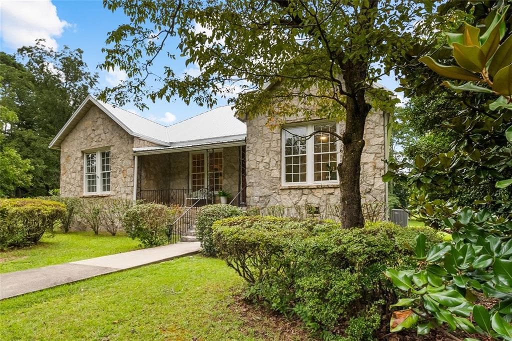 1206 Wesley Street, Oxford, GA 30054 — most recent listing photo