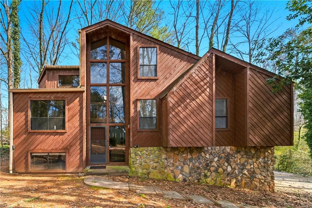 2527 Kingsley Drive, Marietta, GA 30062 — most recent listing photo