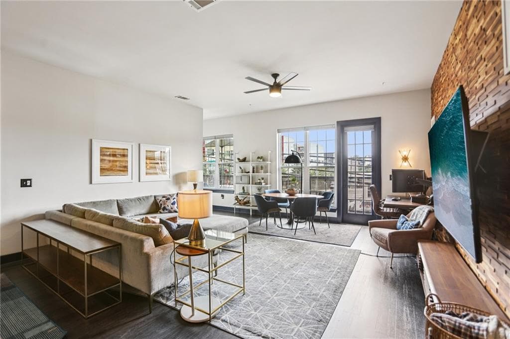 2 bedroom, 2 bathroom, 1,185 sq ft condominium for sale at 764 Memorial Drive 4, Atlanta, GA 30316 — photo 4