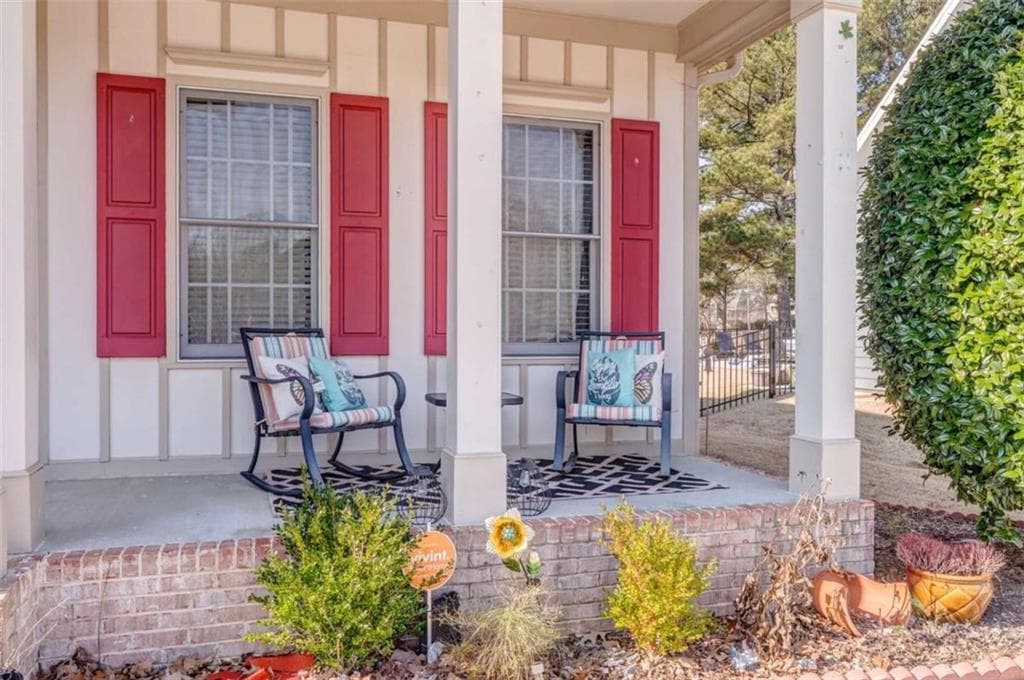 4 bedroom, 4 bathroom, 2,353 sq ft single family residence for sale at 9620 Coastal Pointe Drive, Villa Rica, GA 30180 — photo 4