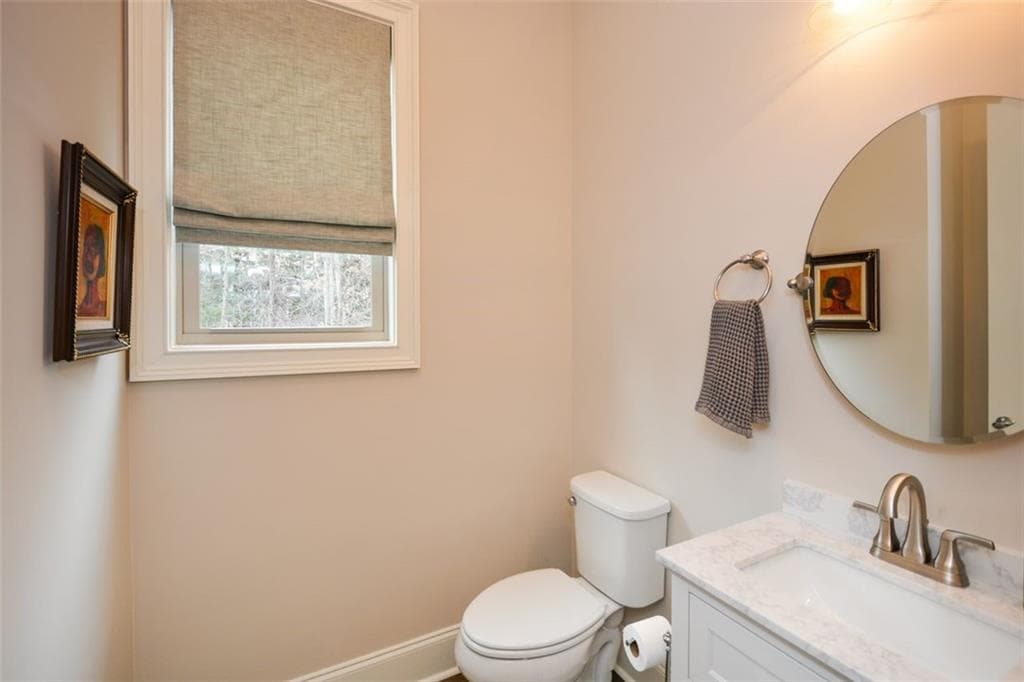 3 bedroom, 4 bathroom, 3,306 sq ft townhouse for sale at 601 Abbington River Lane, Atlanta, GA 30339 — photo 8