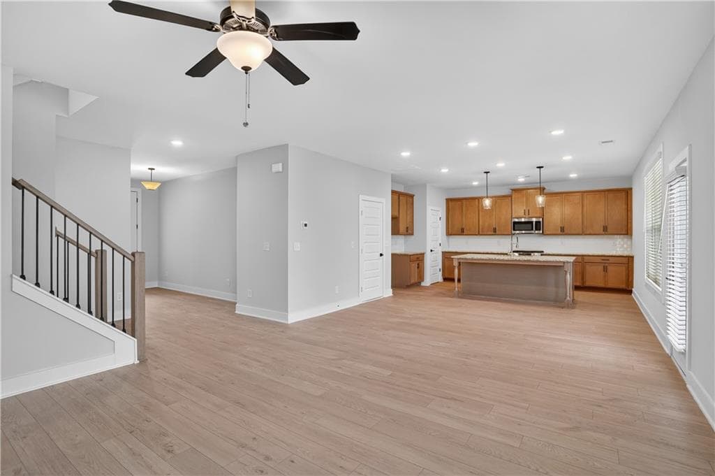 5 bedroom, 4 bathroom, 2,580 sq ft single family residence for sale at 611 Villa Rica Springs -Lot 41, Villa Rica, GA 30180 — photo 4