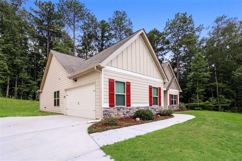 3 bedroom, 2 bathroom, 1,653 sq ft single family residence for sale at 51 Bridgemill Run, Douglasville, GA 30134 — photo 3