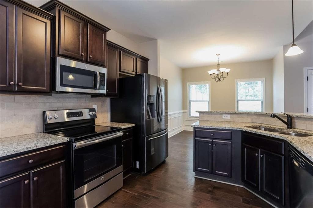 3 bedroom, 2 bathroom, 1,653 sq ft single family residence for sale at 51 Bridgemill Run, Douglasville, GA 30134 — photo 6