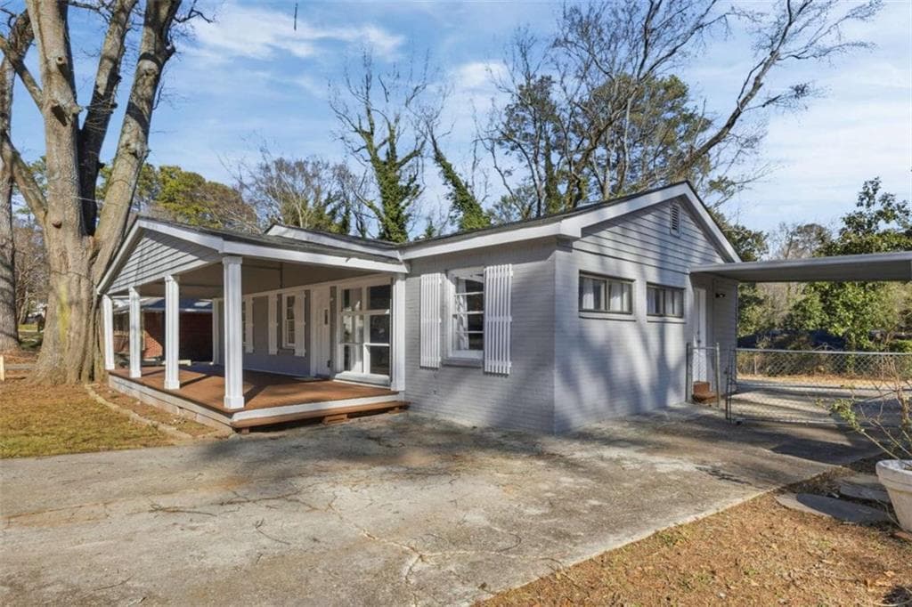 3 bedroom, 2 bathroom, 1,265 sq ft single family residence for sale at 4810 Bartlett Road, Forest Park, GA 30297 — photo 3
